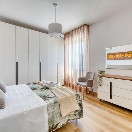 公寓 Guesthost - Carpine - Cozy Flat In